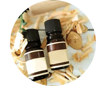 農薬不使用のインデンみかんで作ったエッセンシャルオイル